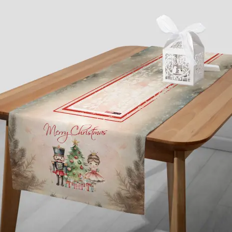 Тишлайфер за маса с коледни мотиви - 4432 - Тишлайфер за маса с коледни мотиви - 4432